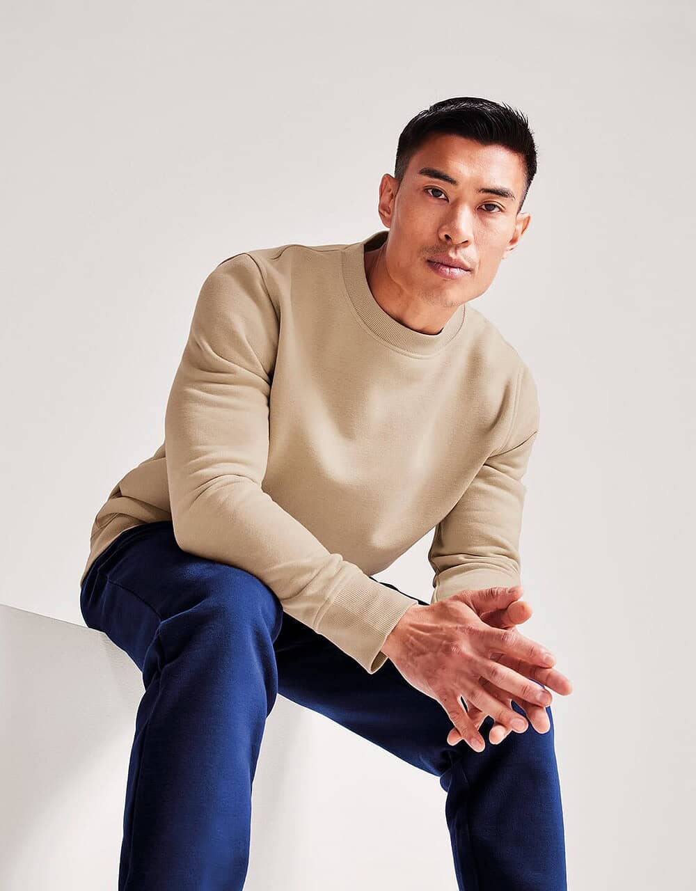 Men's beigecrewneck sweatshirt for embroidered workwear and personalised uniforms.