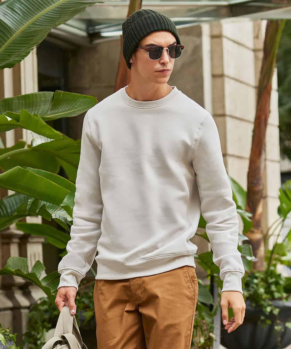 Casual white sweatshirt, stylish men's clothing for everyday wear.