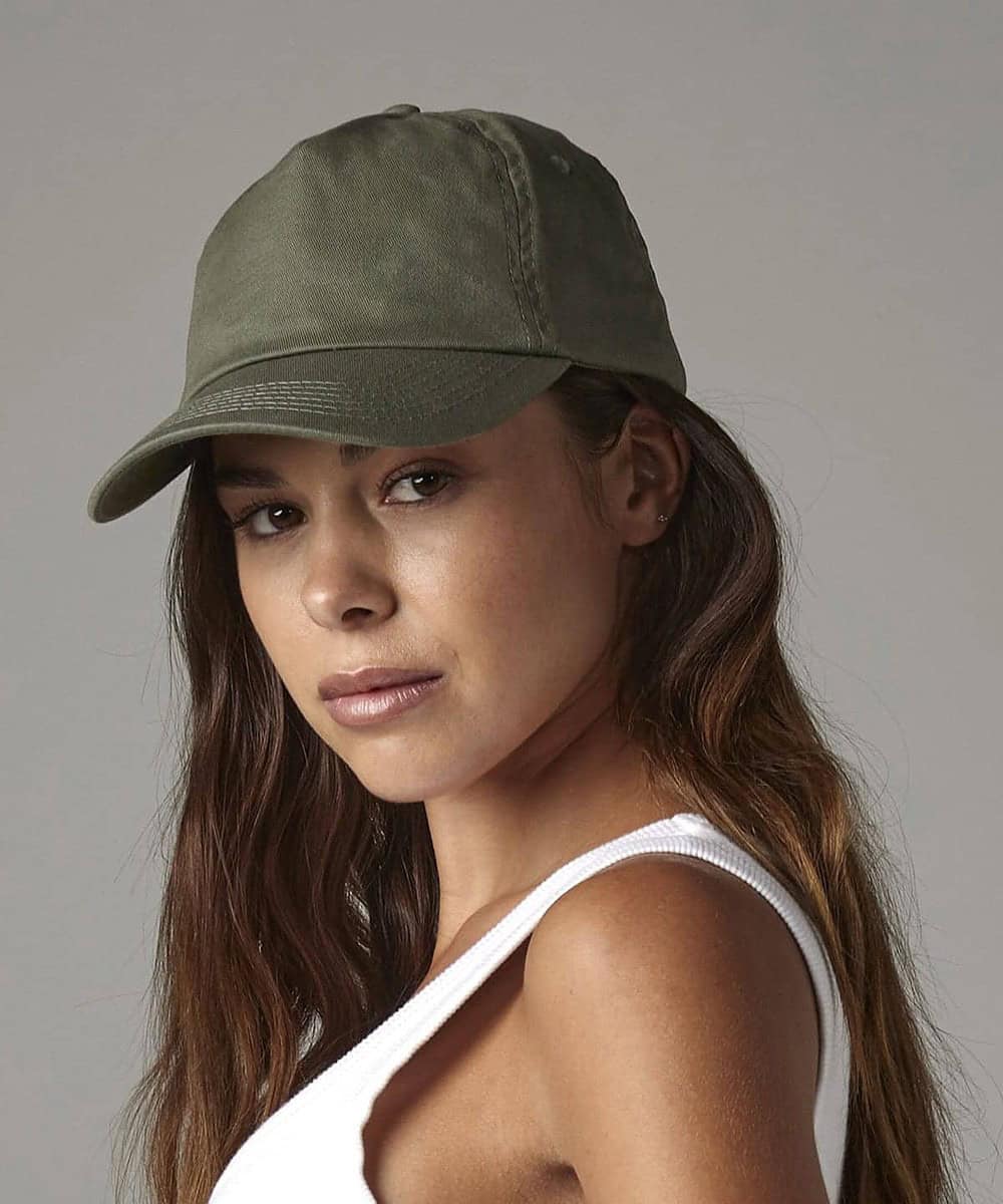 Cap with 5-panel design, suitable for embroidery and custom branding.
