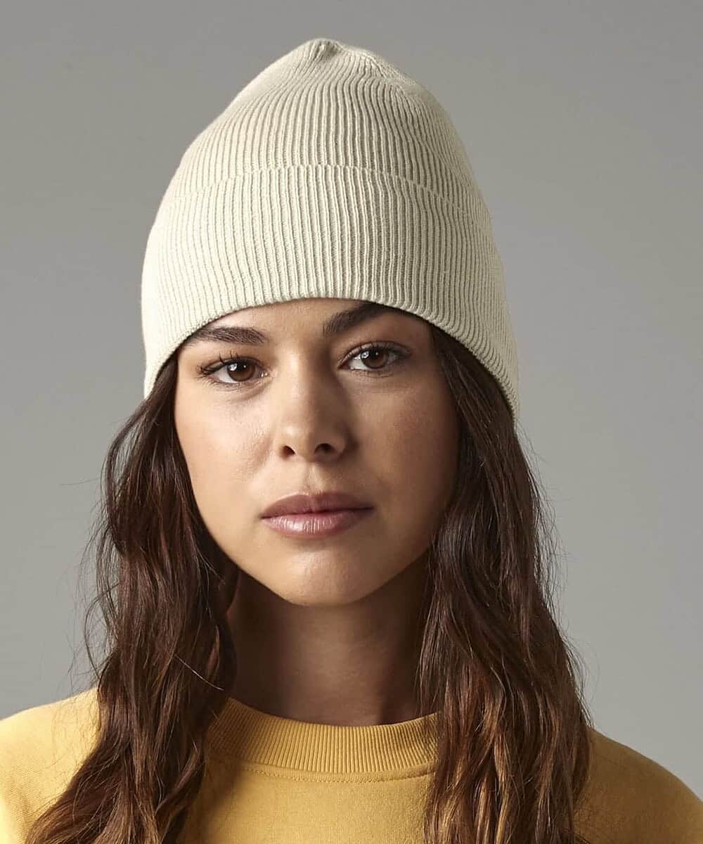 Organic cotton beanie, ideal for custom embroidery and promotional headwear. Soft, comfortable, and.
