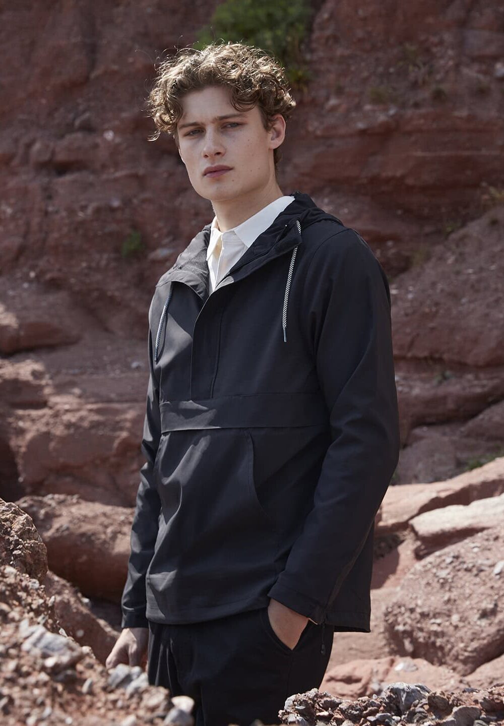 Dark blue waterproof workwear jacket with embroidered logo for personalisation, ideal for outdoor uniforms.