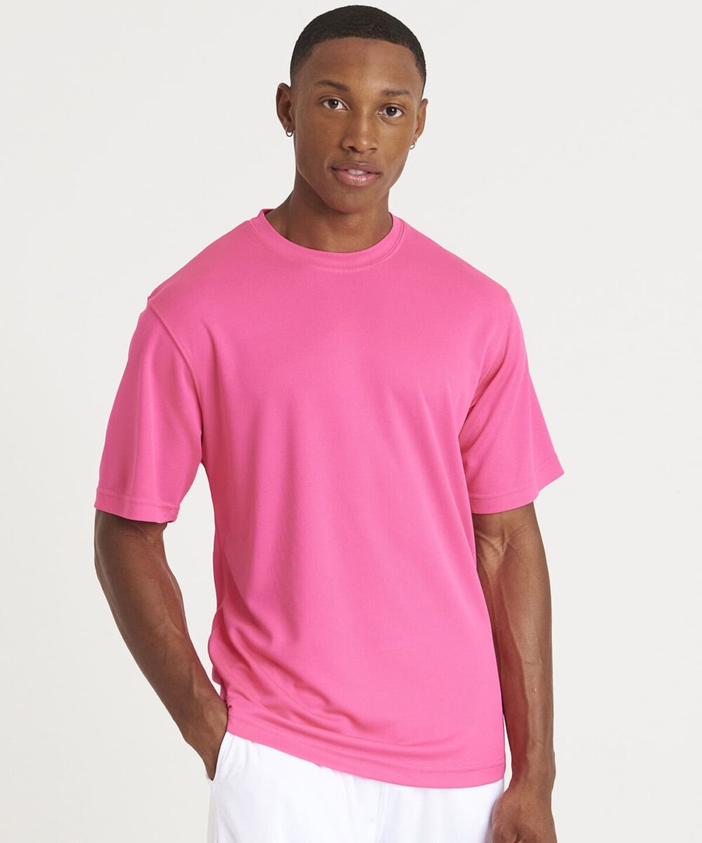 Men's pink embroidered workwear T-shirt, ideal for uniforms and promotional clothing. Comfortable, d.