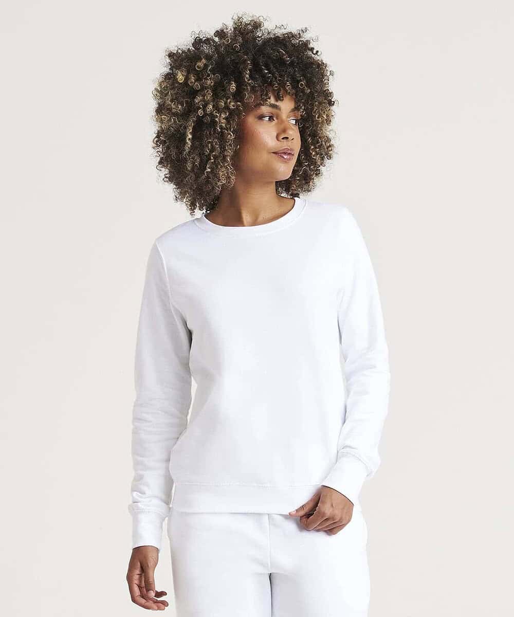 Woman wearing a white sweatshirt, ideal for workwear and casual outfits.