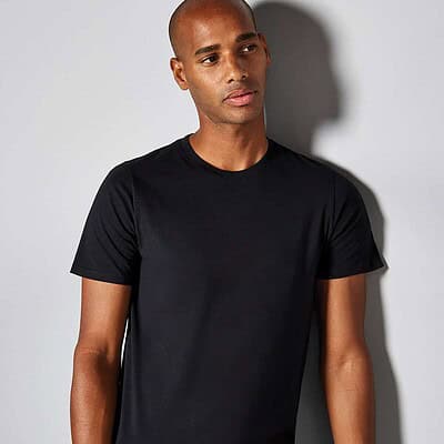 Cotton T-Shirt in black, ideal for corporate and site team uniforms, offering comfort and a professi.