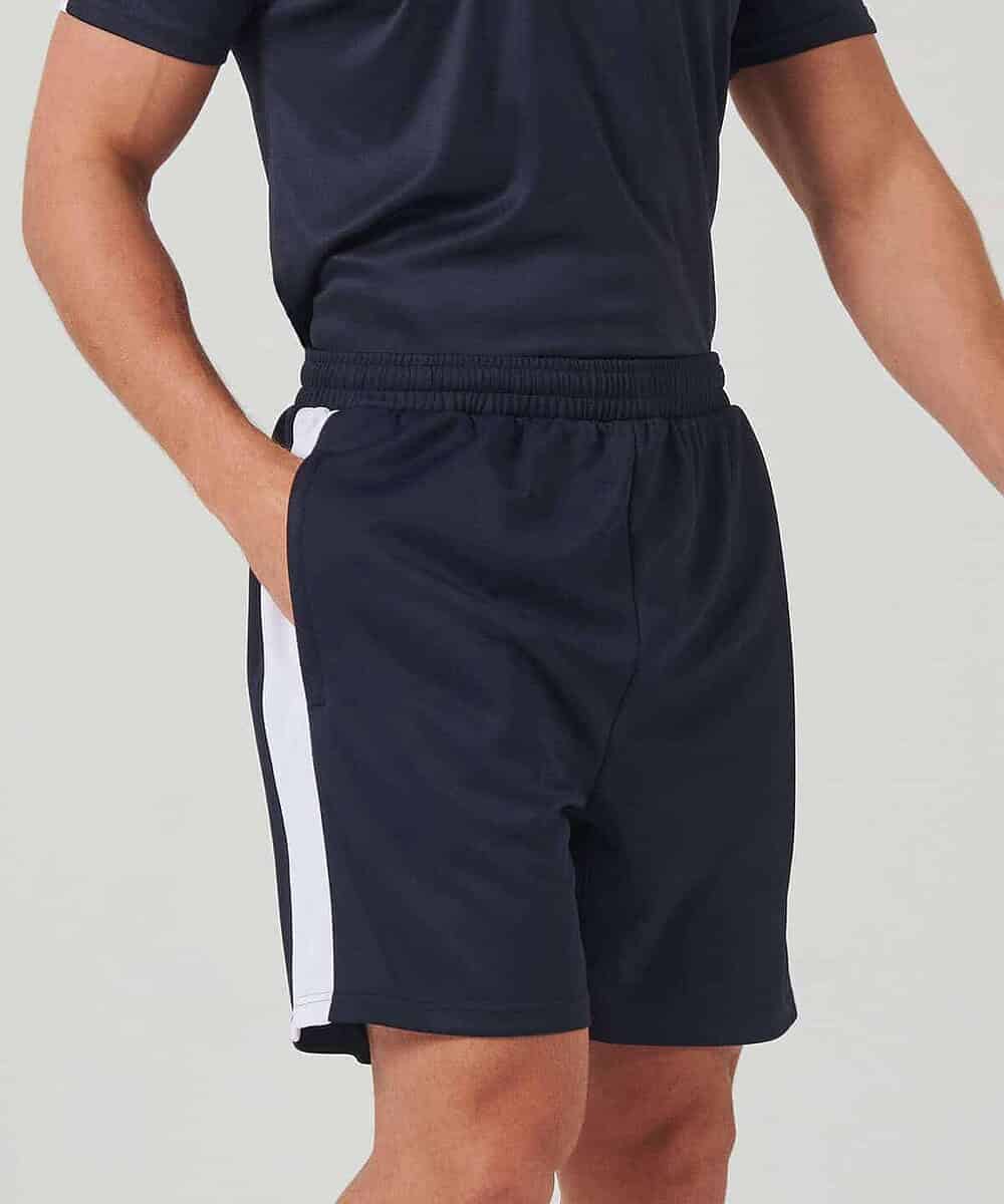 High-quality embroidered workwear shorts with zip pockets.