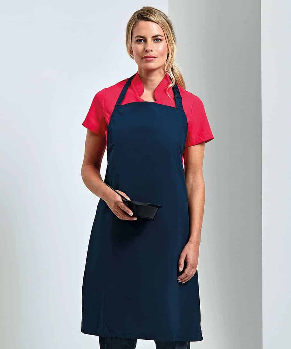 Waterproof bib apron ideal for embroidery and personalisation. Durable, practical, and perfect for p.