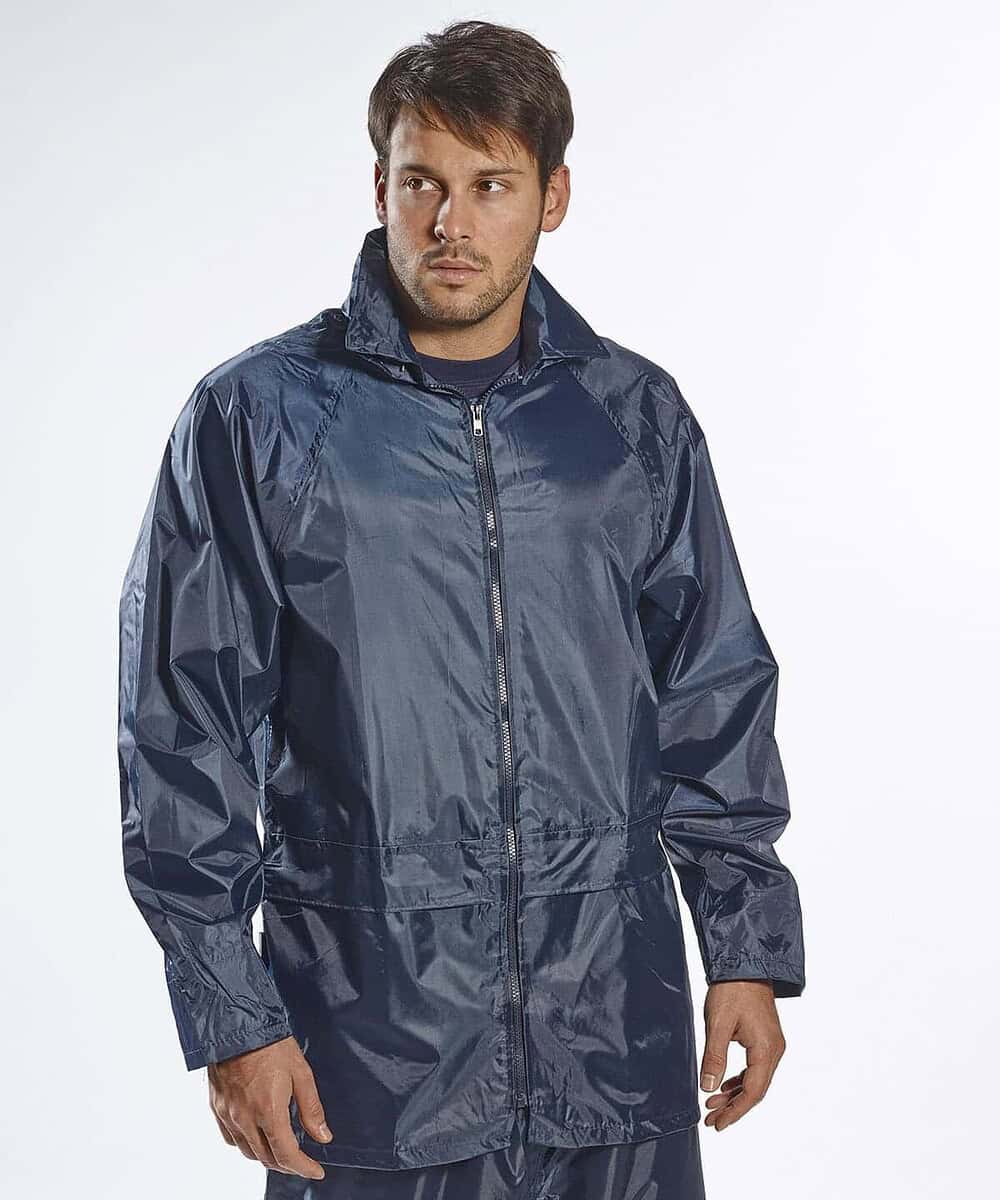 Rain-resistant Portwest PW166 jacket for work and outdoor activities.