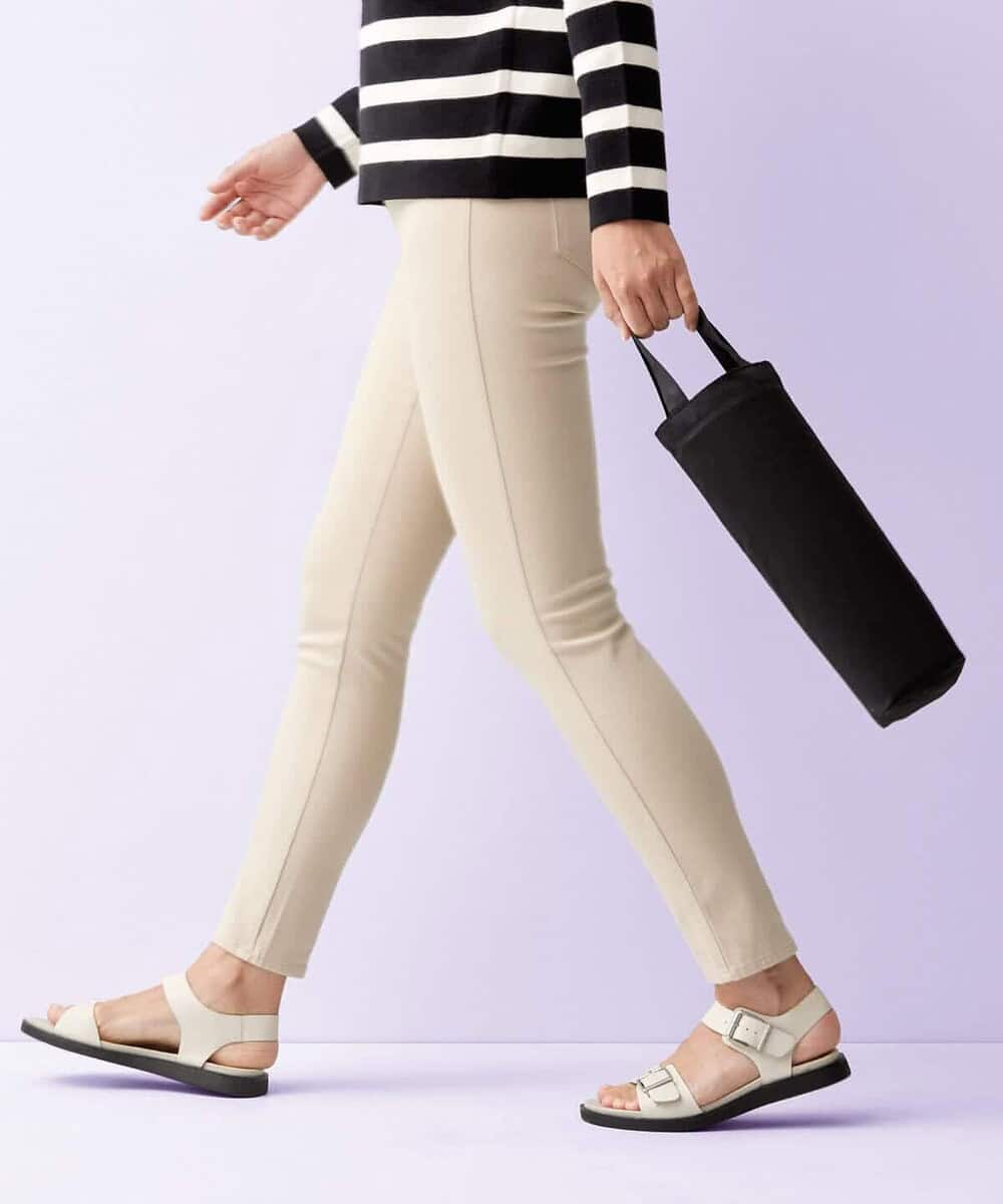 Recycled Canvas Bottle Bag for workwear or casual use, featuring a durable design and eco-friendly m.