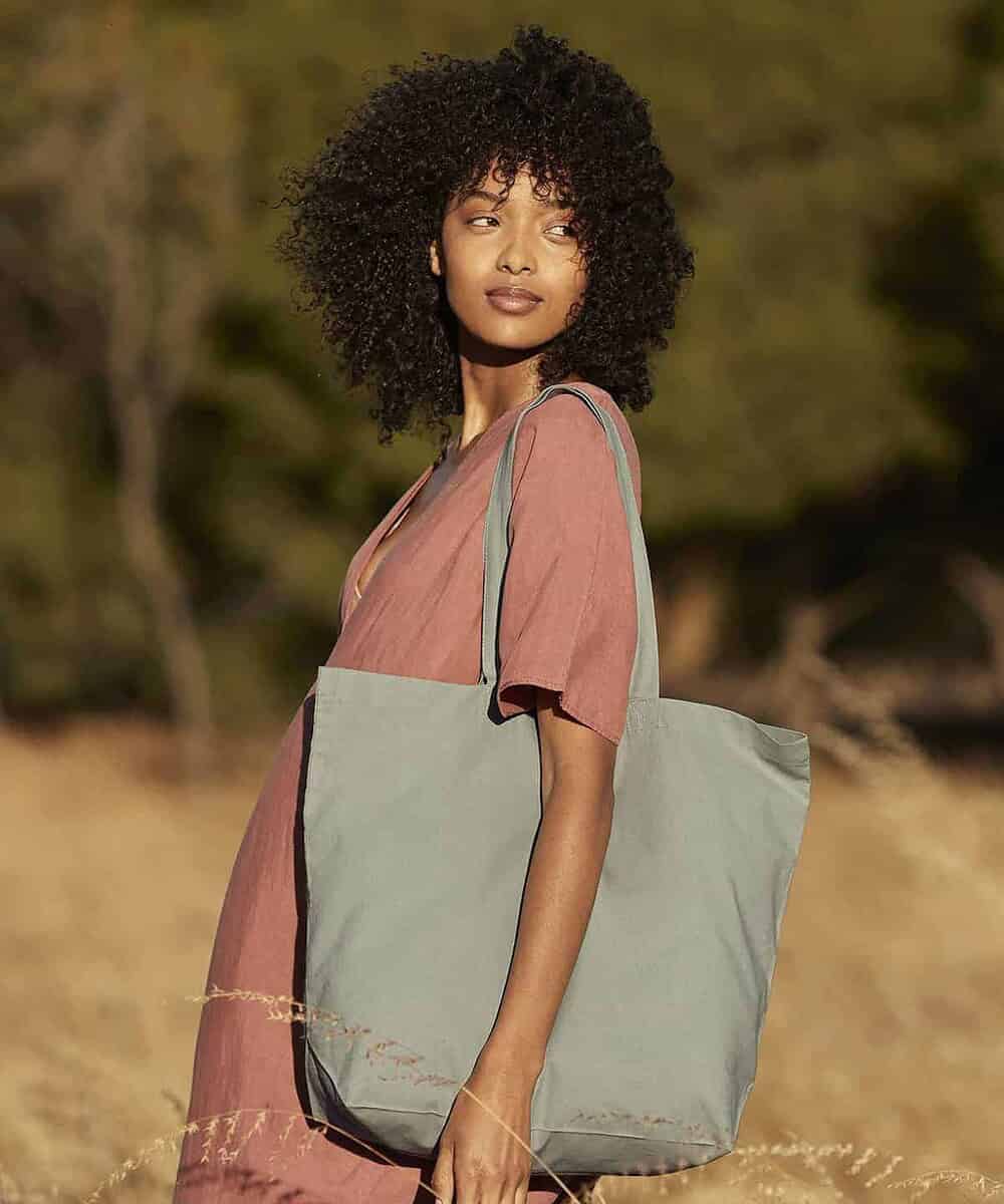 Organic Cotton Tote Bag for Eco-Friendly Shopping.